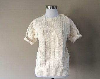 Pullover Medium Pogues Cotton Made In USA Winter White Crew Neck Shoulder Buttons Short Sleeve Sweater Vintage Apparel