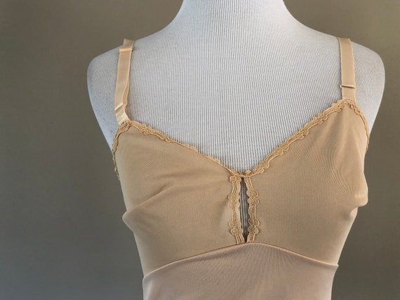 Camisole Size 32 OLGa Nude Nylon V Neck Vintage L… - image 2