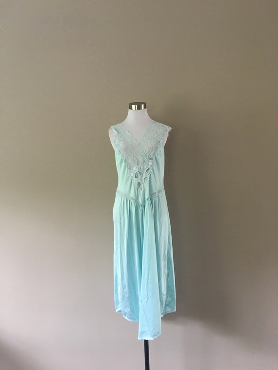 Medium Val Mode Nightgown Light Blue