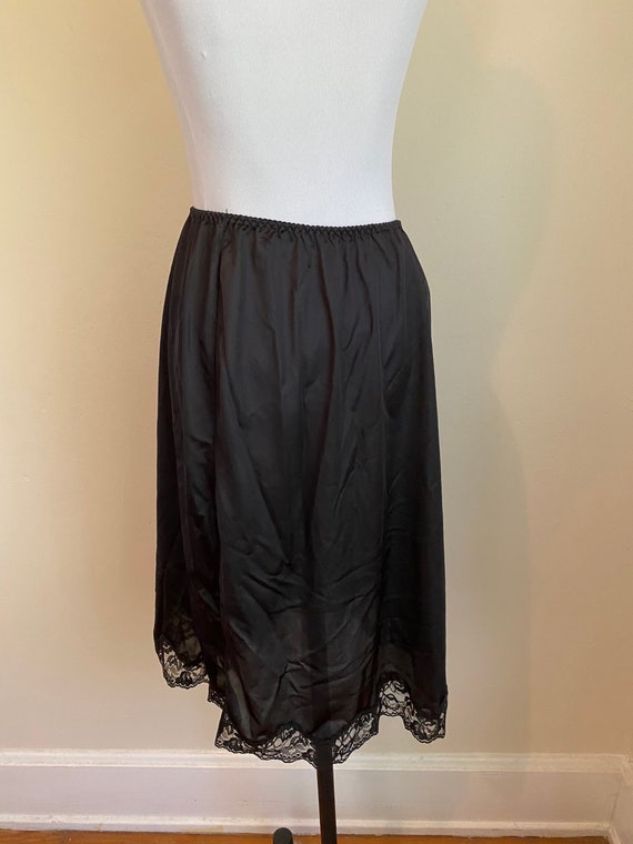 24 Inch Long Half Slip Large Bestform Black... Gem