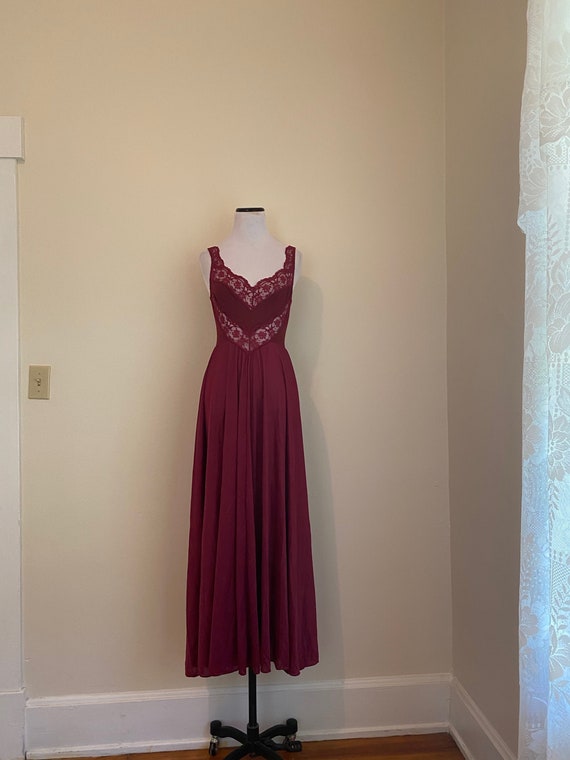 Olga Nightgown Small Style 9295 Burgundy...