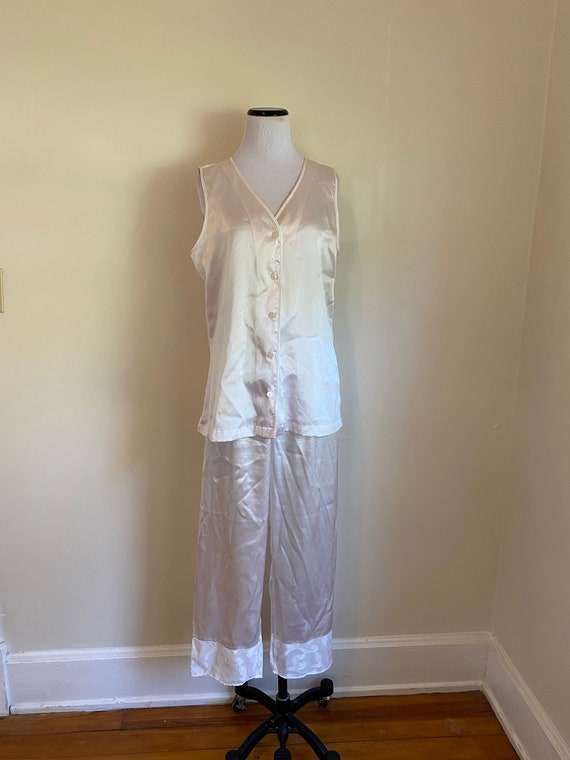 Pajamas Medium White Satin Morgan Taylor...