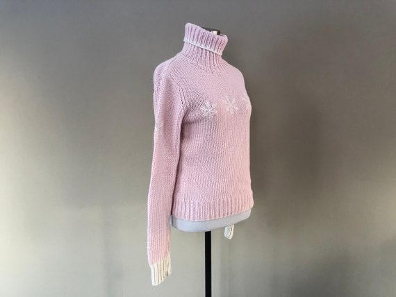 Pullover Sweater  Medium SO Pink Turtleneck Snowf… - image 4