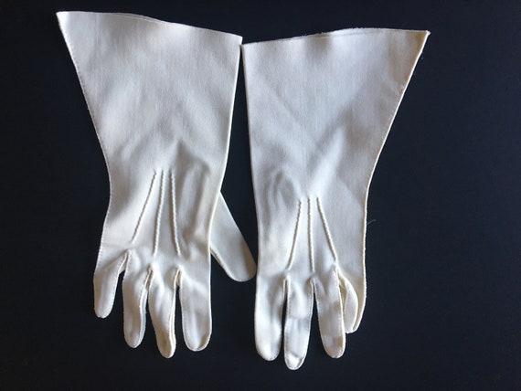 Gloves Medium White Cotton 9.5 Inches Long Vintag… - image 4