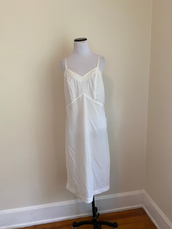 36 Full Slip with zipper on the side White...