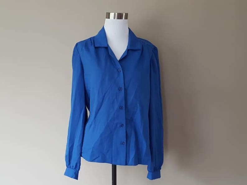 Blouse Size 8 FA Chatta Ltd Medium Long Sleeved Blue Rayon Polyester Shirt Made In USA Vintage Apparel