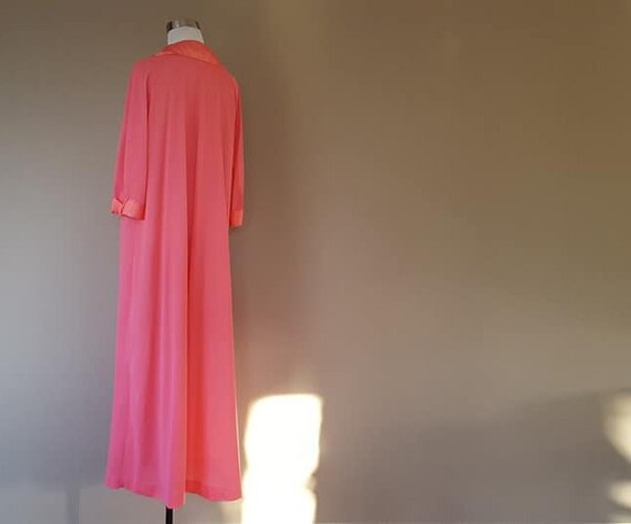 Robe Medium Watermelon Pink  Nylon Pocket Ankle L… - image 5