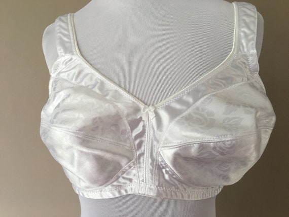 Bra 38C Bobbi Brooks Satiny White Lacy Soft Cup B