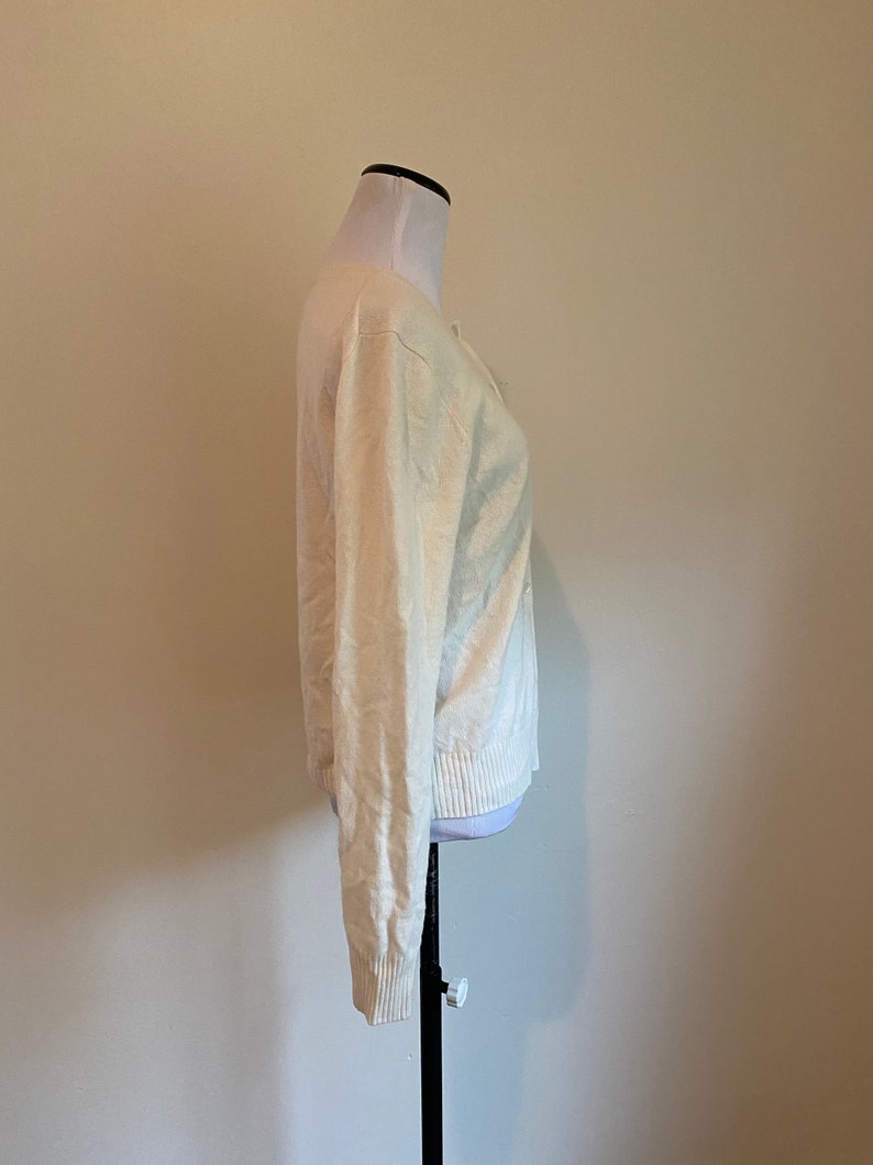 Crew Winter White ... CASHMERE Medium Cardigan Sweater By J