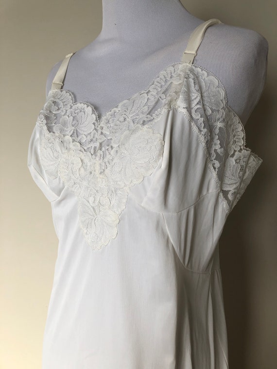 Full Slip Short 34 Polyester Off White Sears, Roebuck… Gem