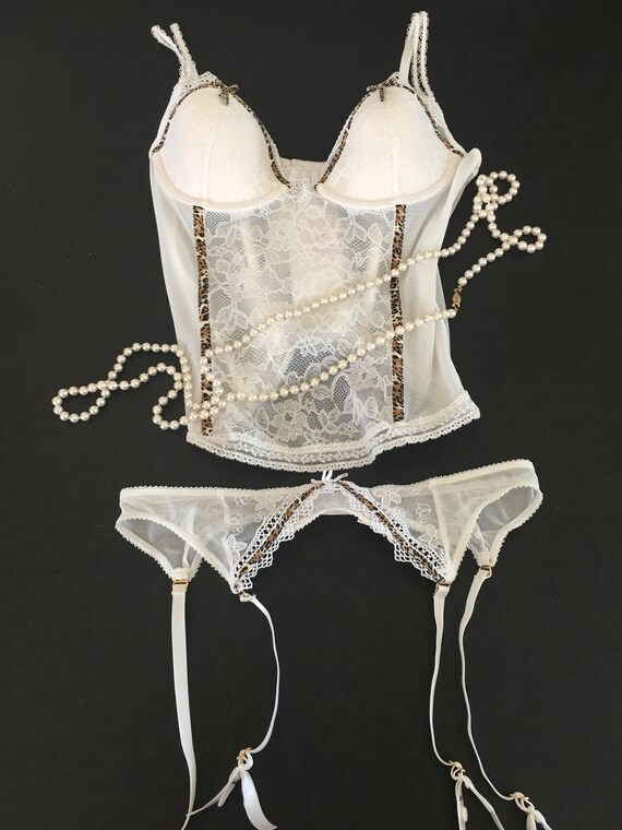 36B Victoria's Secret Bustier and Garter Belt...