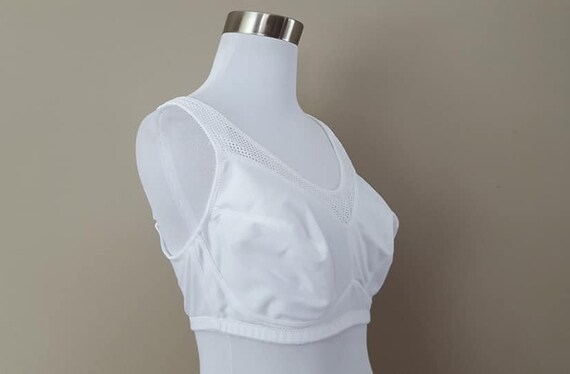 36D Bra  White Sports Bra Soft Cup Vintage Linger… - image 4