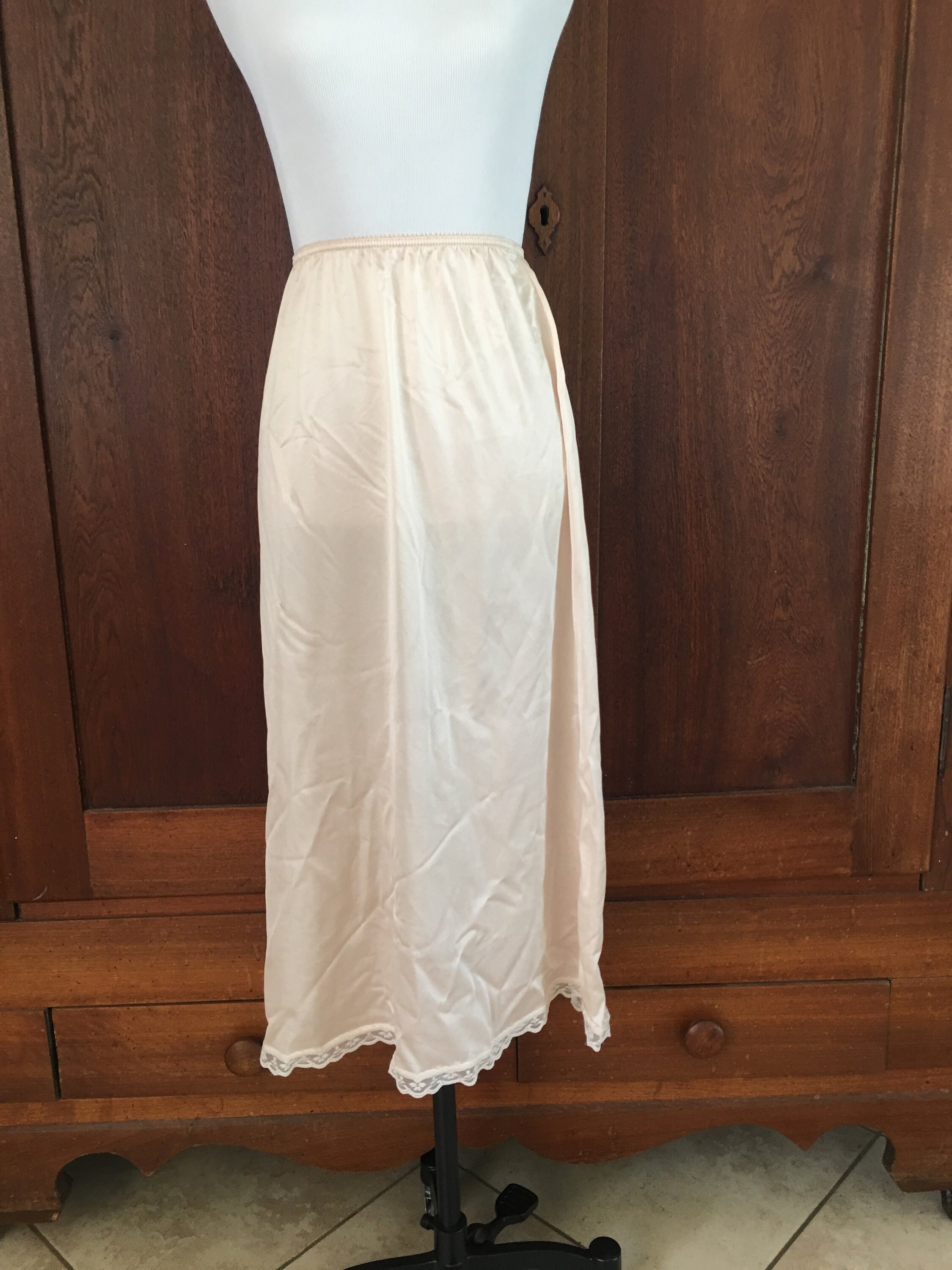 32 JC Penney Half Slip 32 Inches Long Beige Small... Etsy