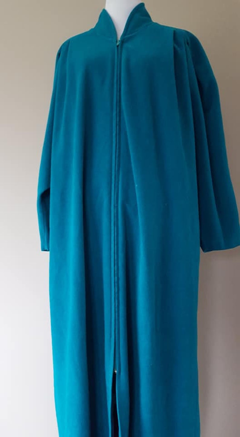 Robe Large Vanity Fair Turquoise Long Fleece Front Zipper Step In PullOver Style Long Sleeves Vintage Lingerie ..