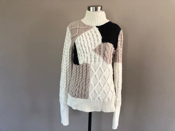 SALE Hand Knit Sweater Short Sleeve Vintage 80s Black White Geometric Skyline Pattern Art Deco One of a Kind Lightweight Size Small Medium