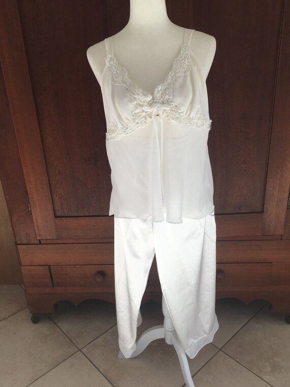 Extra Large Lucie Ann White Pajamas with Sequins B