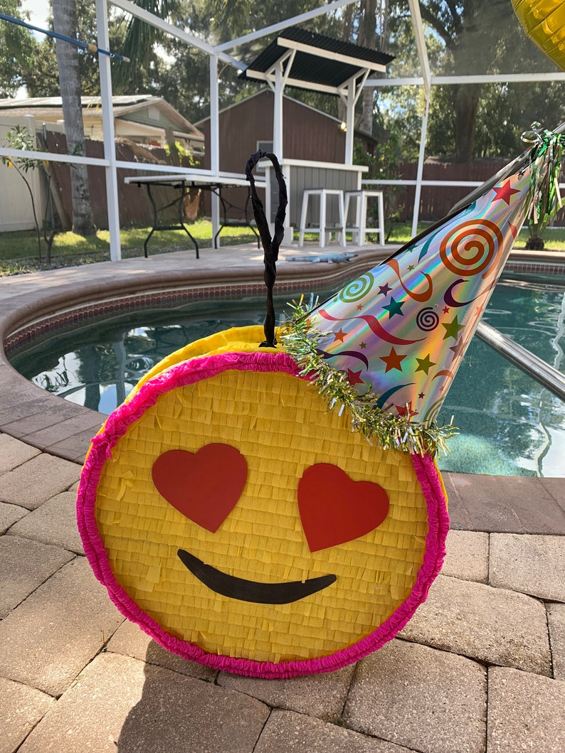 Emoji Pinata Girl Party Decoration Supplies