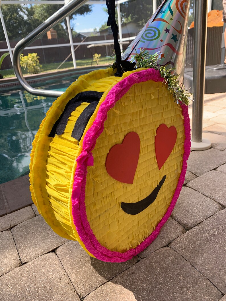 Emoji Pinata Girl Party Decoration Supplies