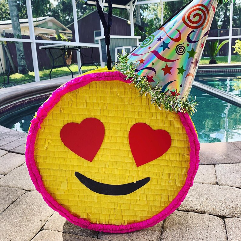 Emoji Pinata Girl Party Decoration Supplies