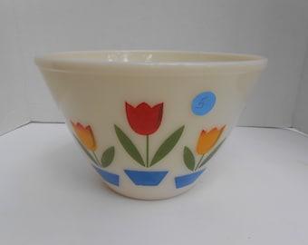 FIRE KING Tulip 3 Quart Splash Proof Bowl 8 1/2" Anchor Hocking Fire King Glass Mid Century Mixing Nesting Bowl