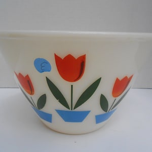 FIRE KING Tulip 4 Quart Splash Proof Bowl 9 1/2&quot; Anchor Hocking Fire King Glass Mid Century Mixing Nesting Bowl