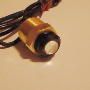 LED BOOTPLUG-lamp [blauw, wit, groen] Garboard Messing Afvoer 1/2" npt onderwatervis