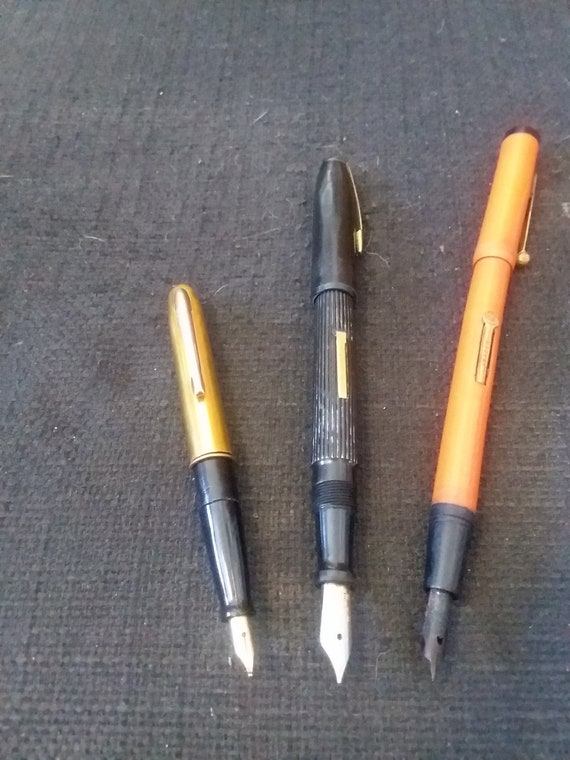 Lot De 3 Stylos Anciens à Plume - Occasion, Vintage, Parfait Pour Collectionneurs Ou Décoration