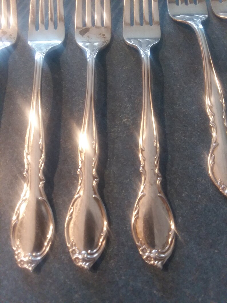 Vintage WM Rogers Silverplate Silverware Matching Set of 24 Etsy