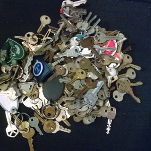 Vintage Key Lot 5lbs.