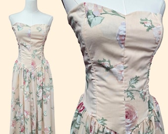 1980s Strapless Peach Floral Sweetheart Dress with Circle Skirt ~ Small ~ Cottagecore