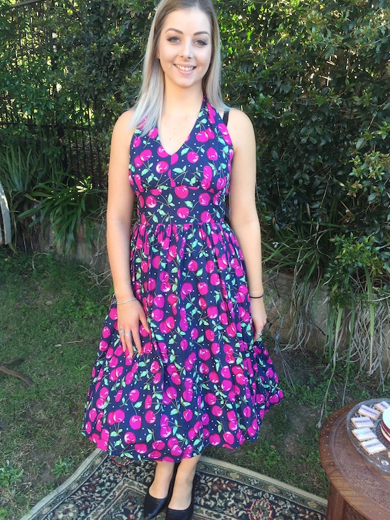 Vestido halter más cerezas rosas tamaño en fondo marino pin-up | Etsy México