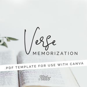 Puede incluir: Un gráfico digital que presenta el texto Verse MEMORIZATION y .PDF TEMPLATE FOR USE WITH CANVA en letras negras. Debajo del texto, se muestra un libro abierto desenfocado con páginas visibles, junto con el logotipo de Wind & Seed en negro.