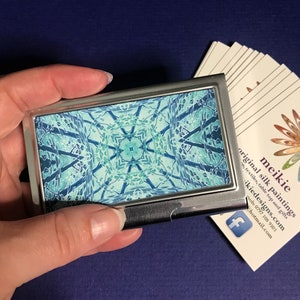 Modernes Visitenkartenetui in Teal & Aqua - Metall Visitenkartenhalter - Blau Türkis Baum Stern Einführungskartenhalter