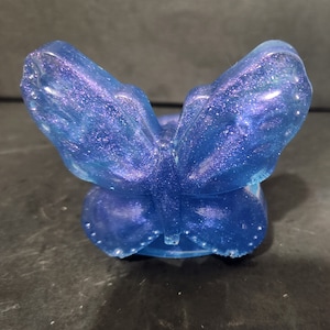 Resin candle holder