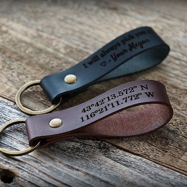 Custom Text Keychain - Personalized Leather Keychain - Fathers Day Gift - Monogram Initial Key Fob - Custom Keyring - Anniversary gift