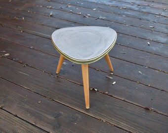 * 50s Kidney tableflower stoolflower bench with brass feet *