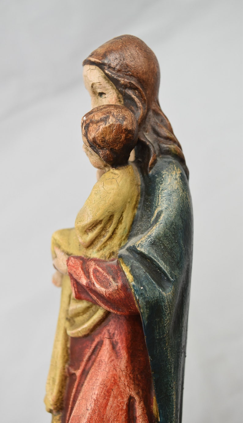 sculpture religious statue for the house altar vintage Madonna hand carved model around 1800 liden wood figurine according to antique design