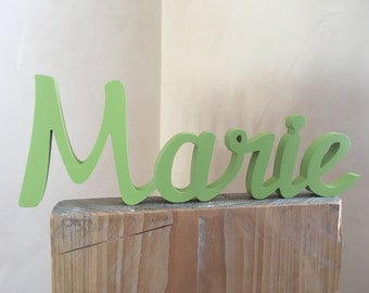 Marie - lackierter Schriftzug aus Holz / Holzschriftzug / individuell gestalten