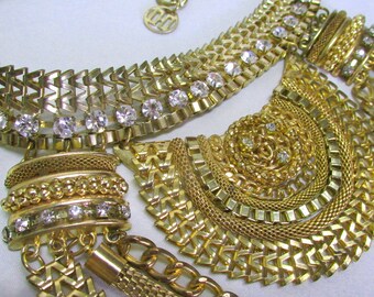 Vintage Art Deco chain mail mesh bib choker necklace gold tone flapper roaring twenties Gatsby necklace.