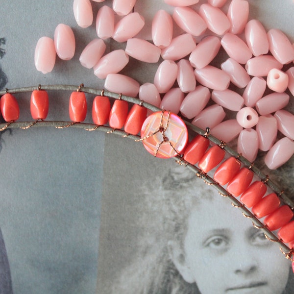 20 perles anciennes françaises en verre en forme de dent de lait rose 8 mm, pour broderie ou bijoux de Briare Bapterosses, 1093 1094