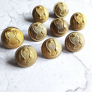 Antique French military uniform buttons, AM et Cie, La Belle Jardinière, 2468