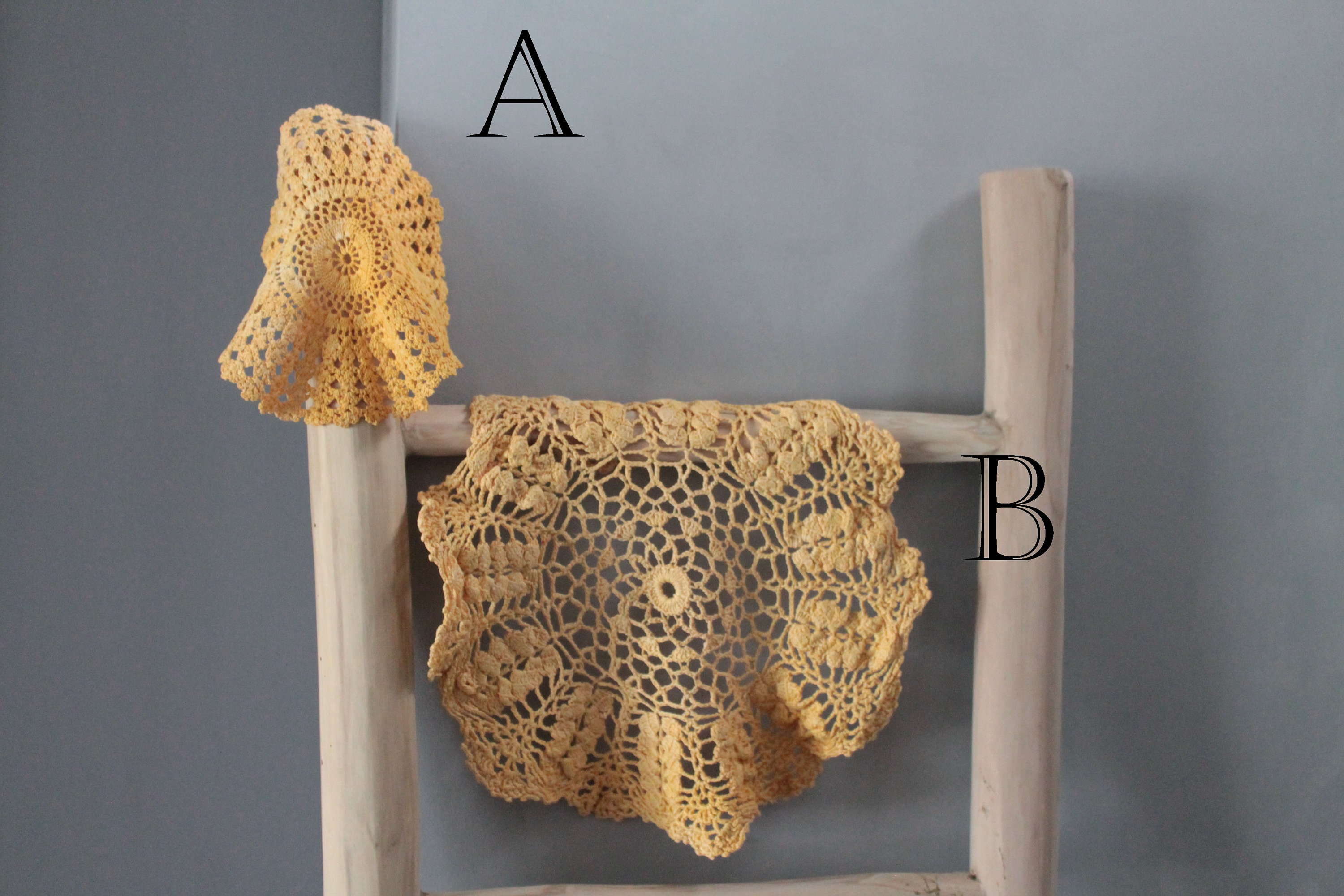 Napperon Vintage Jaune, Napperon Fait Main Ancien en Teinture Végétale, Rond 2495