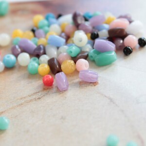 Perles Anciennes De Briare Navajo Bleu Turquoise - Années 1950 - 1 Kg - Occasion Stock
