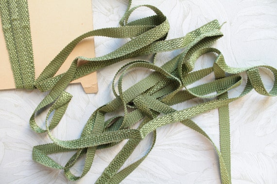 Galon vert passementerie plat de passementerie vert vintage française, galon vert de 13 mm, galon vert de 1/2 Galon vert passementerie plat de passementerie vert vintage française, galon vert de 13 mm, galon vert de 1/2