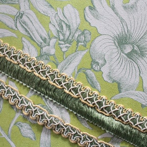 Galon vert et jaune de passementerie, galon vintage, bordure abat jour, ornement rideau, galon vert à franges, passementerie française, 2403 image 8