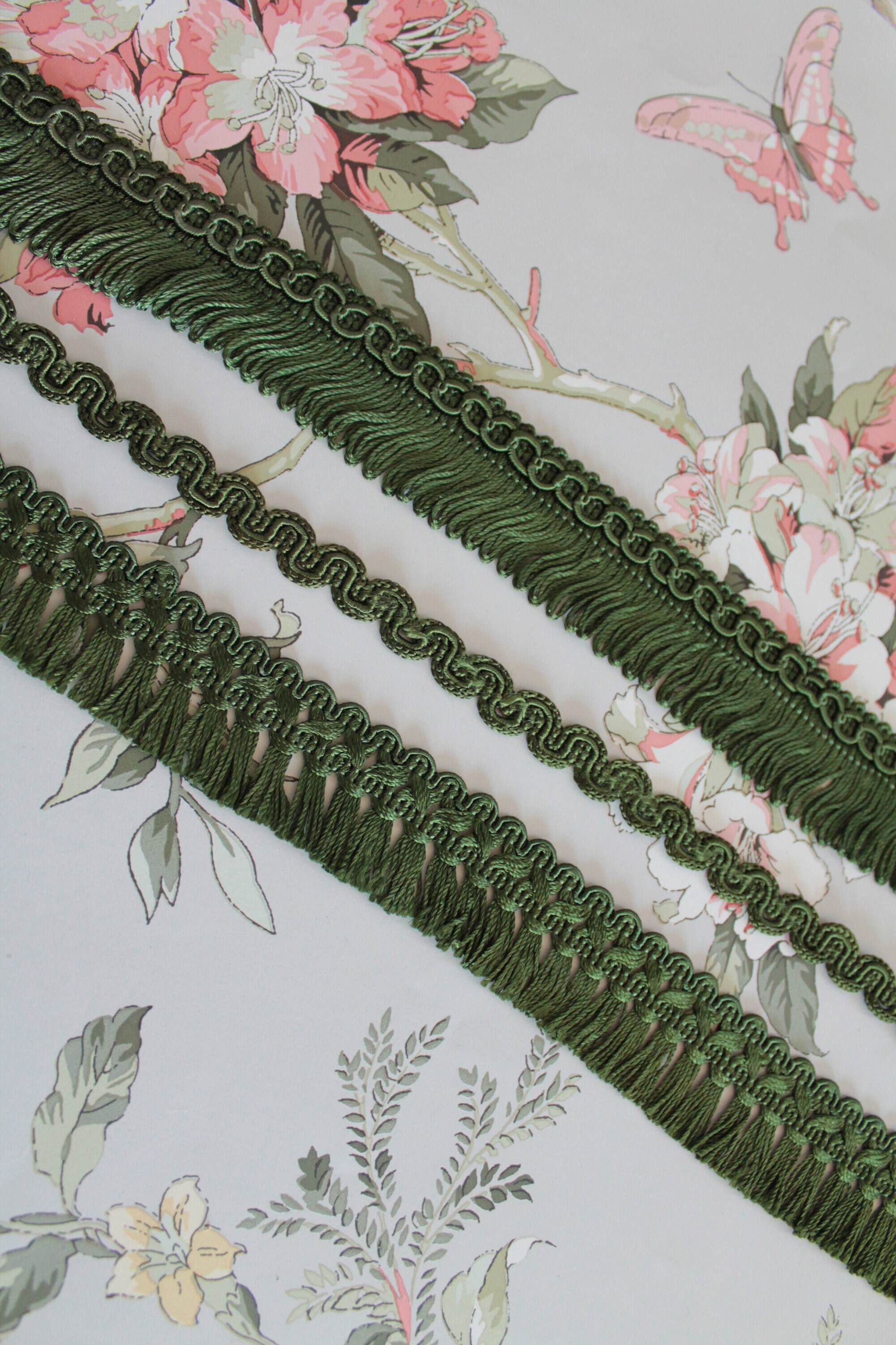 DÉCOPRO Lot De 4,6 M De Long - Franges En Lingot - Orange, Vert Olive, Blanc - 7,6 Cm De Long - Style # BFRW3 - Couleur : Olive Dorée - VL07