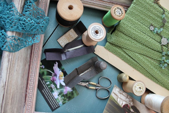 Galon vert passementerie plat de passementerie vert vintage française, galon vert de 13 mm, galon vert de 1/2 Galon vert passementerie plat de passementerie vert vintage française, galon vert de 13 mm, galon vert de 1/2