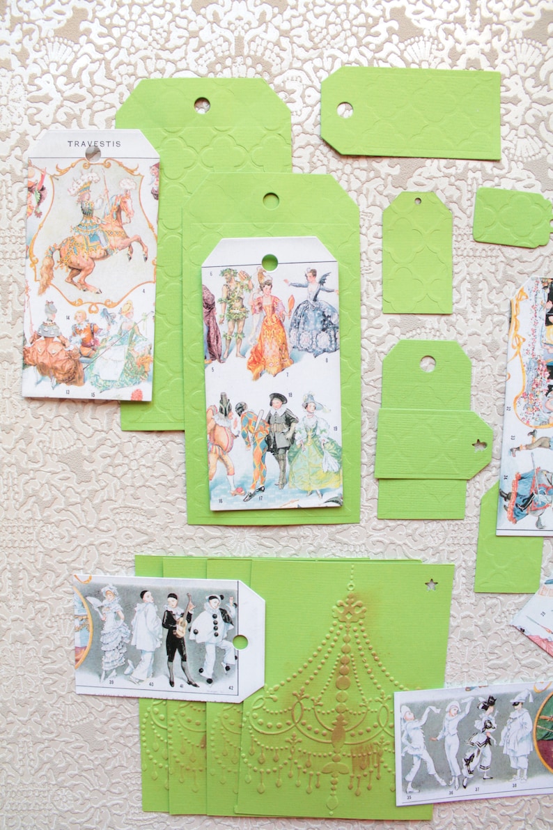 1760 bookmark gift tag Scrapbooking Set of 25 tags green embossed and illustrated on the theme of the circus and theatre