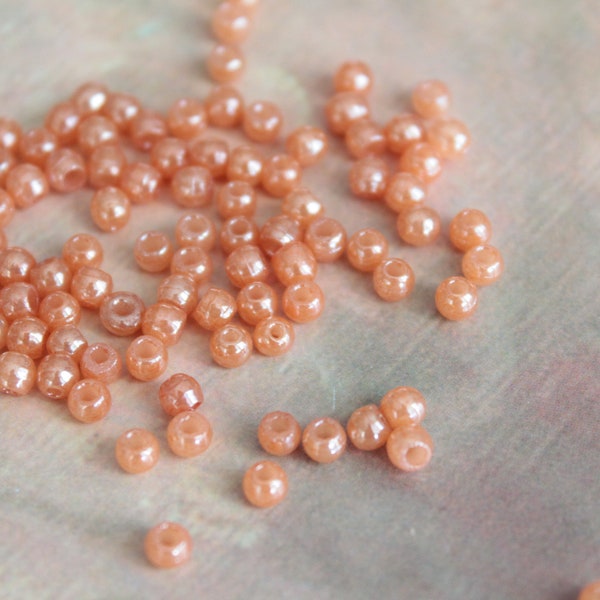 30 salmon pearly beads, Briare enamels, 4 mm for embroidery, 2159