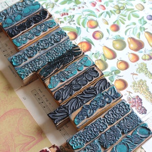 Sello de madera antiguo con borde de flores o frutas de los años 50 para scrapbooking, artes textiles, bordado, 3330